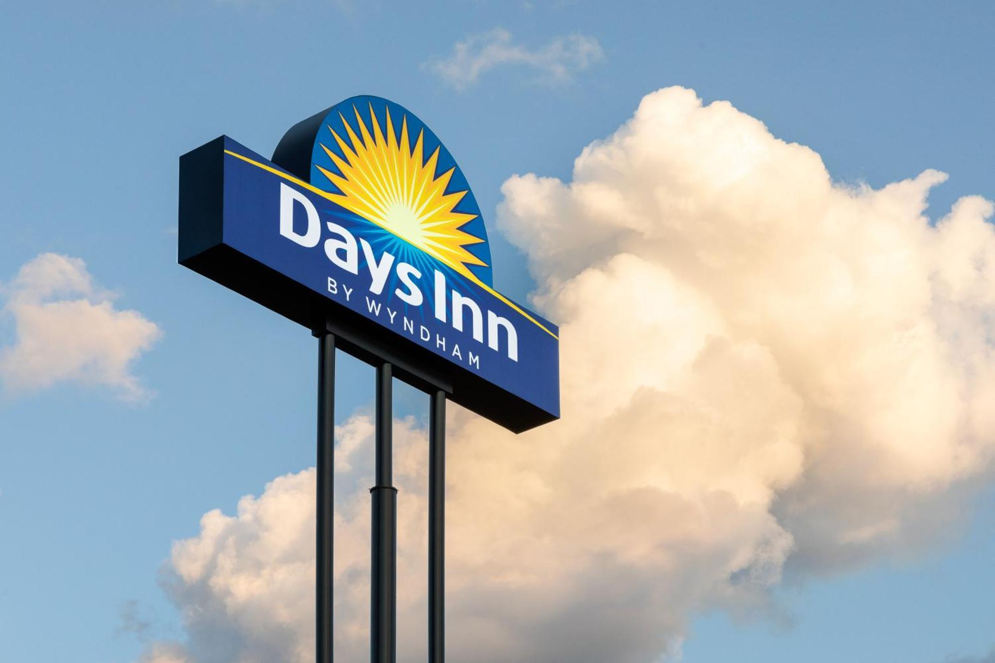 Days Inn By Wyndham Covington Exteriér fotografie